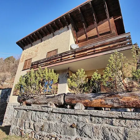 Chalet For Ski Lovers 别墅